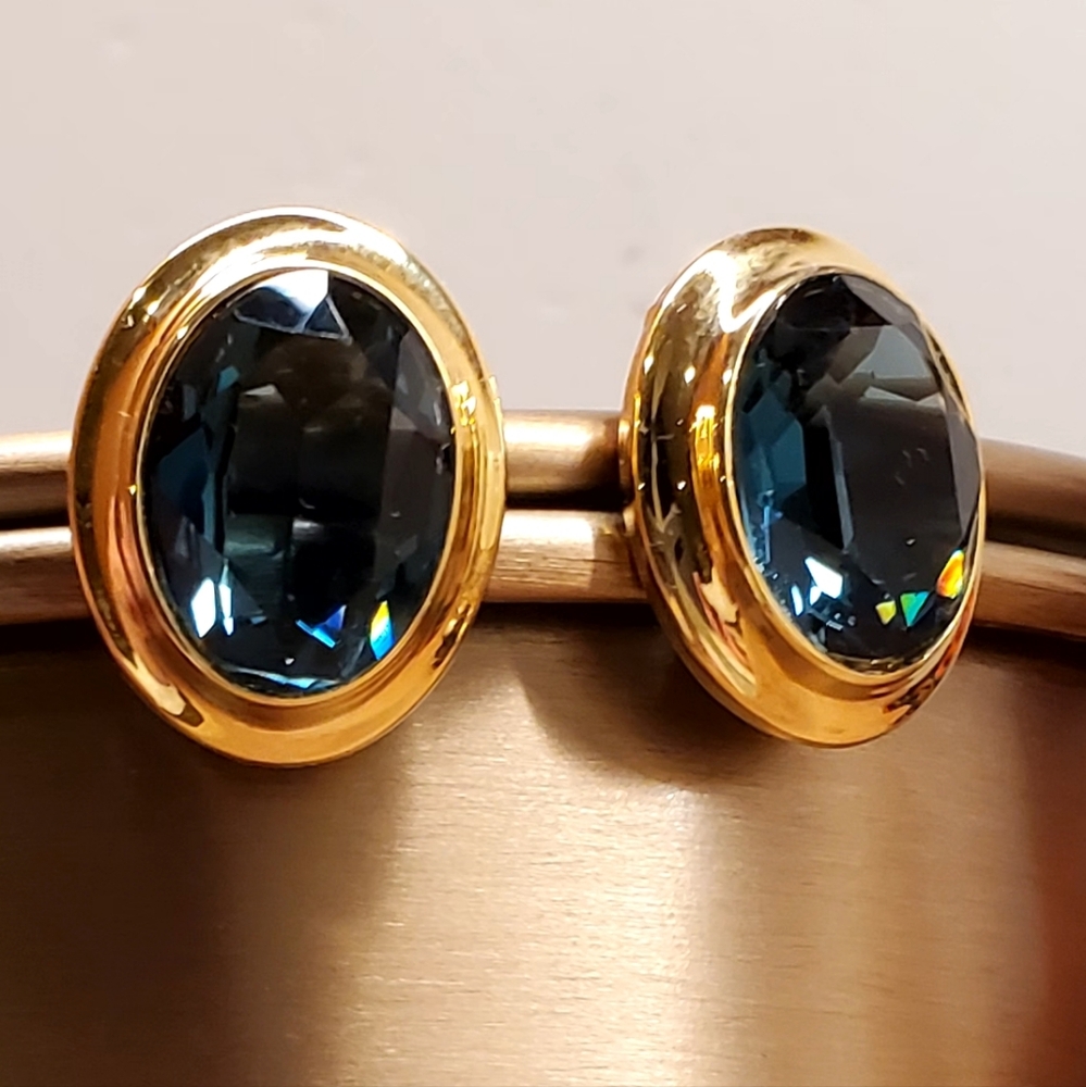 Vtg. D'Orlan Gold Oval Sapphire Faceted Glass Stone Clip-On Earrings, Signed EUC